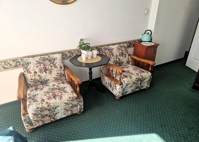 Comfortable Double By The Promenade *